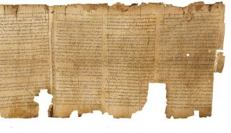800px-The_Great_Isaiah_Scroll_MS_A_(1QIsa)_-_Google_Art_Project-x4-y0