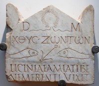 Funerary stele with the inscription ΙΧΘΥC ΖΩΝΤΩΝ (